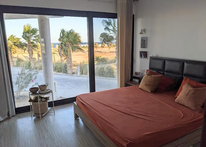 Sea & Golf Views 2br With Free & Pool Access Villa Hurghada